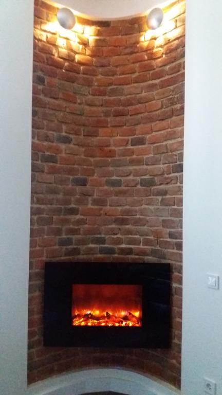 Apartment With Fireplace リヴィウ エクステリア 写真